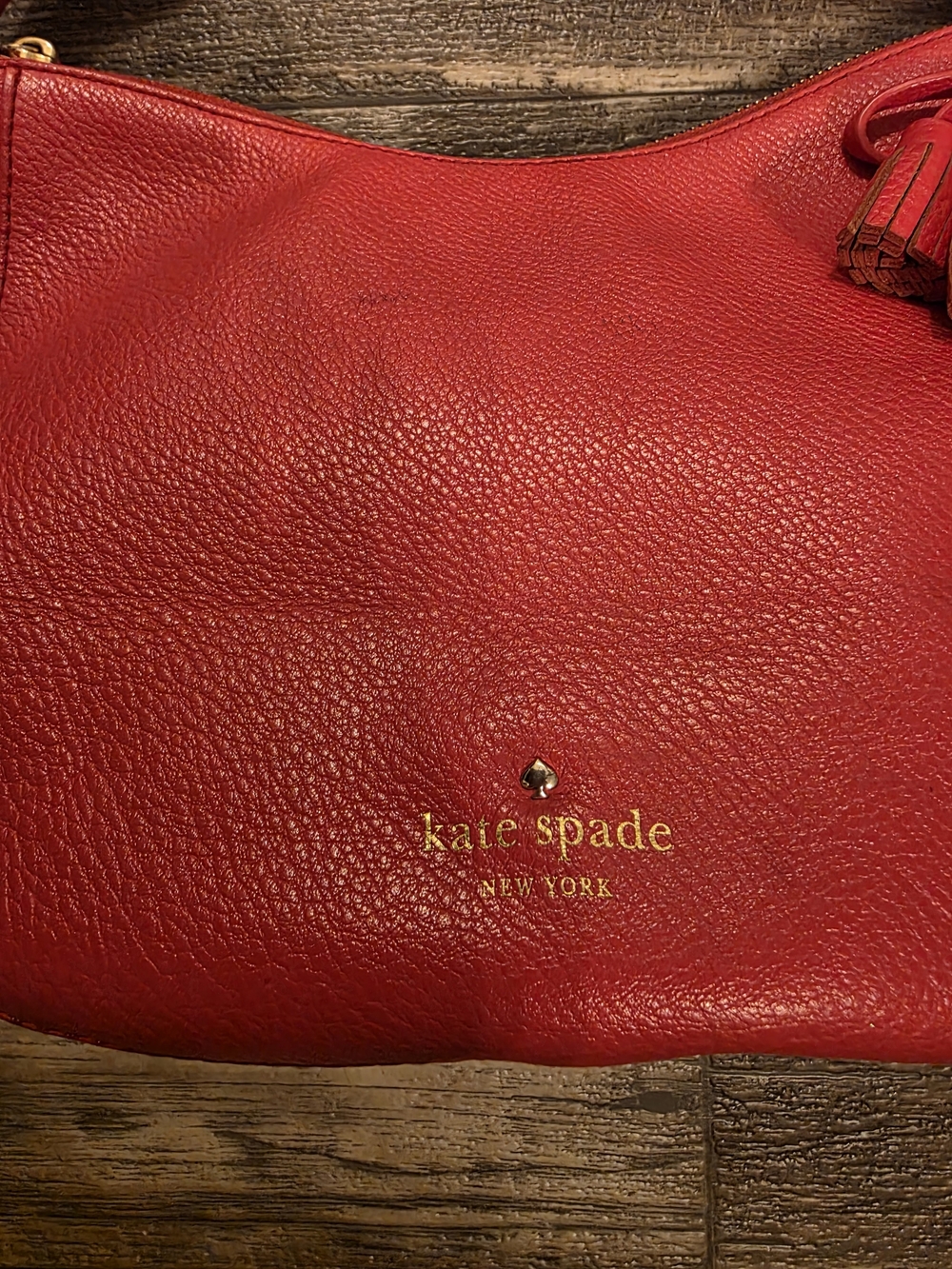 kate spade red pebble leather crossbody with tassel - Picture 3 of 8